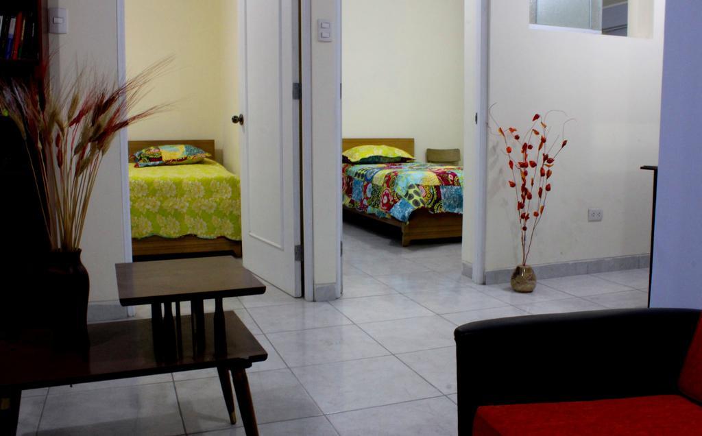 Taytaypa Rooms & Apartments Lima Airport Bilik gambar
