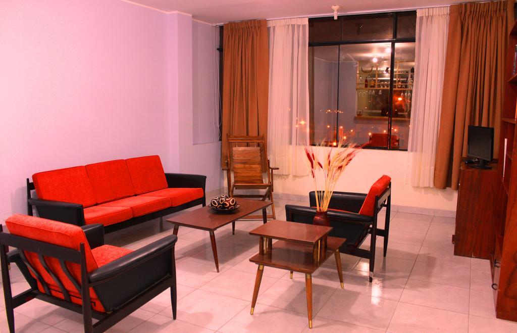 Taytaypa Rooms & Apartments Lima Airport Bilik gambar
