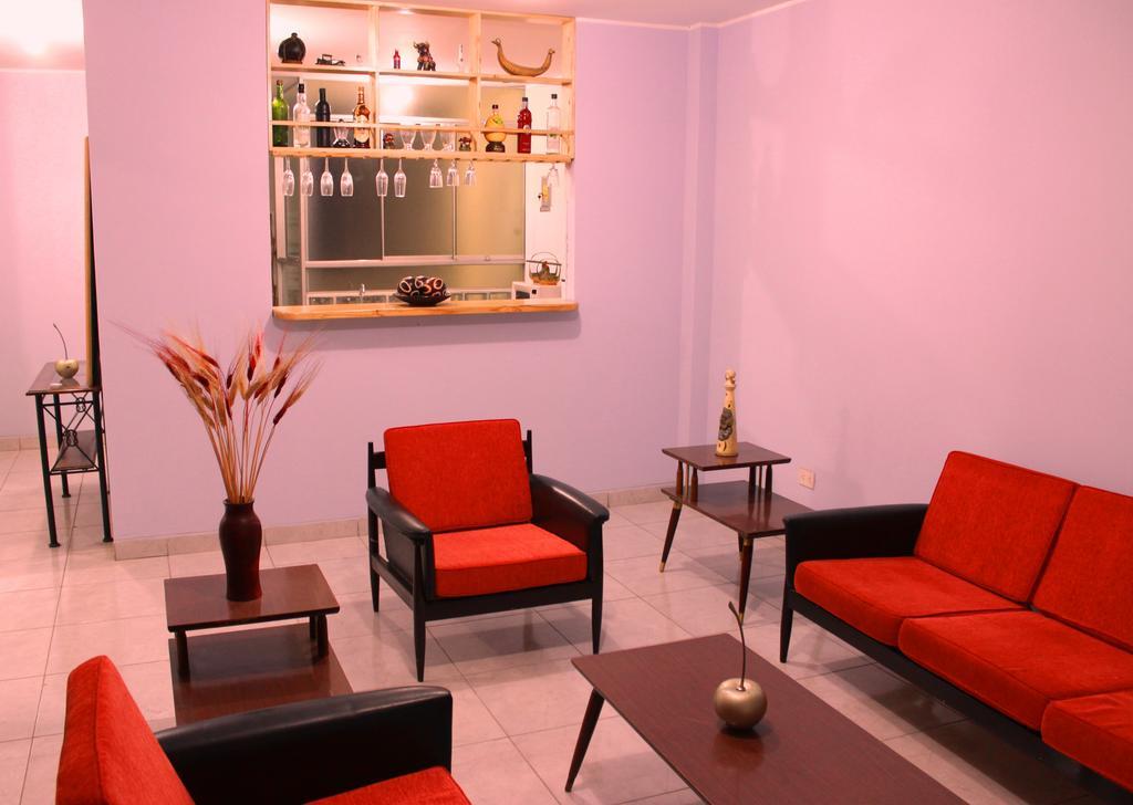 Taytaypa Rooms & Apartments Lima Airport Bilik gambar