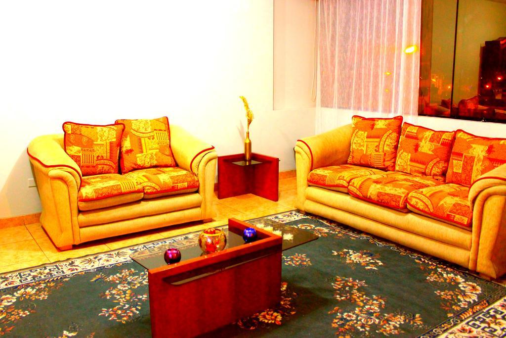 Taytaypa Rooms & Apartments Lima Airport Luaran gambar