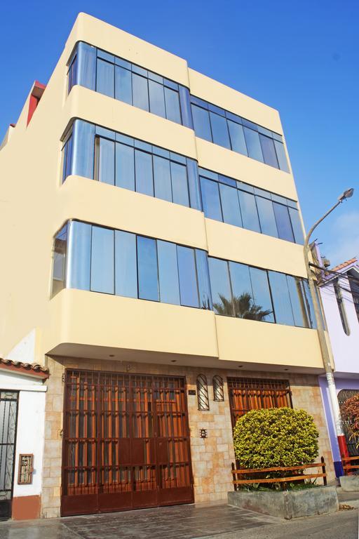 Taytaypa Rooms & Apartments Lima Airport Luaran gambar