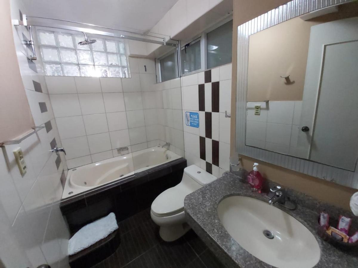 Taytaypa Rooms & Apartments Lima Airport Luaran gambar